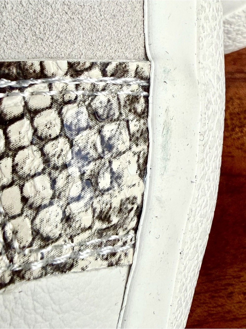 NWOT Women’s Vintage Havana Jordy White Snake Multi Sneaker Size US 9 - Picture 12 of 15